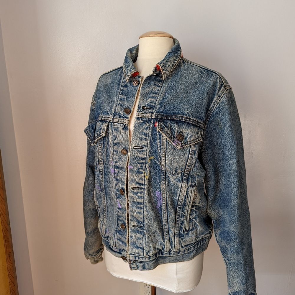 Vintage Distressed Levi's Buffalo Plaid Lined Light Wash Denim Trucker Jacket